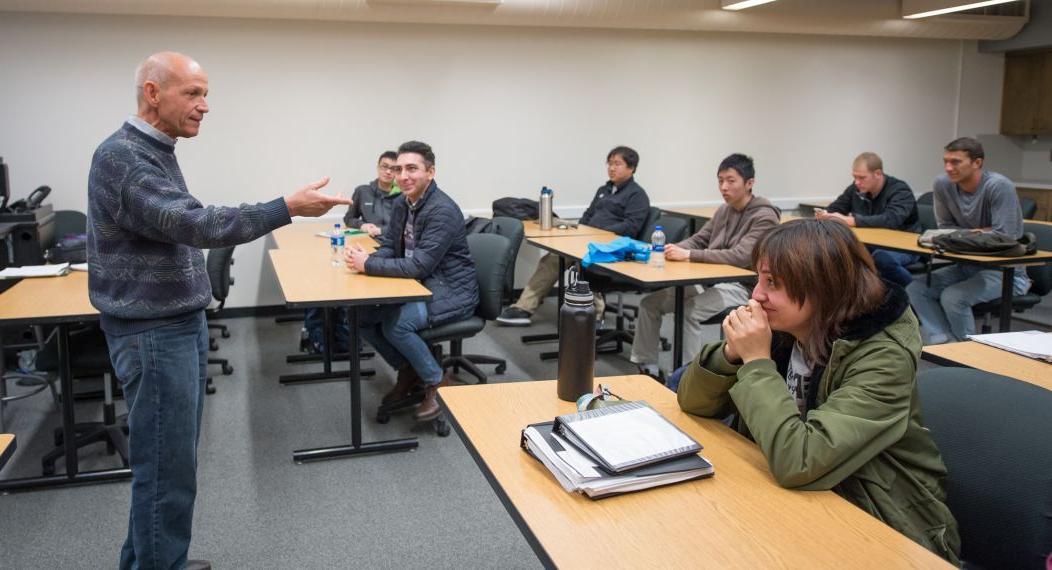 school of computer science and engineering classroom